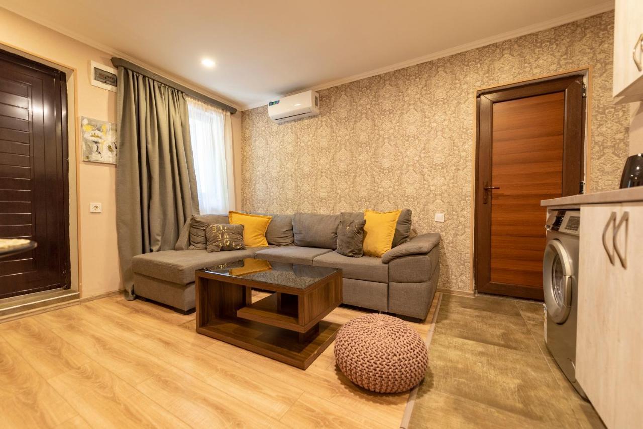 Garden House Villa Tbilisi ภายนอก รูปภาพ