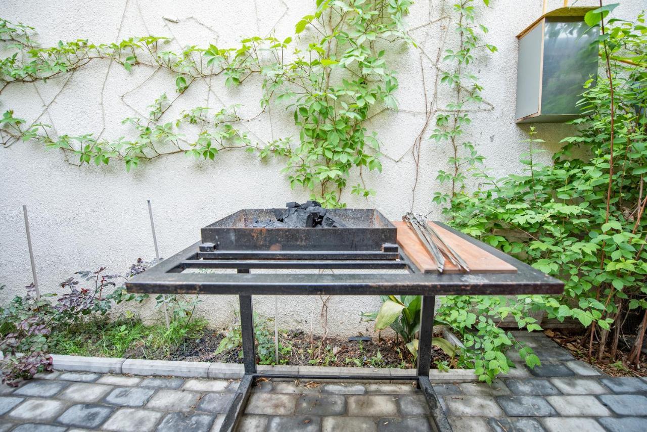 Garden House Villa Tbilisi ภายนอก รูปภาพ